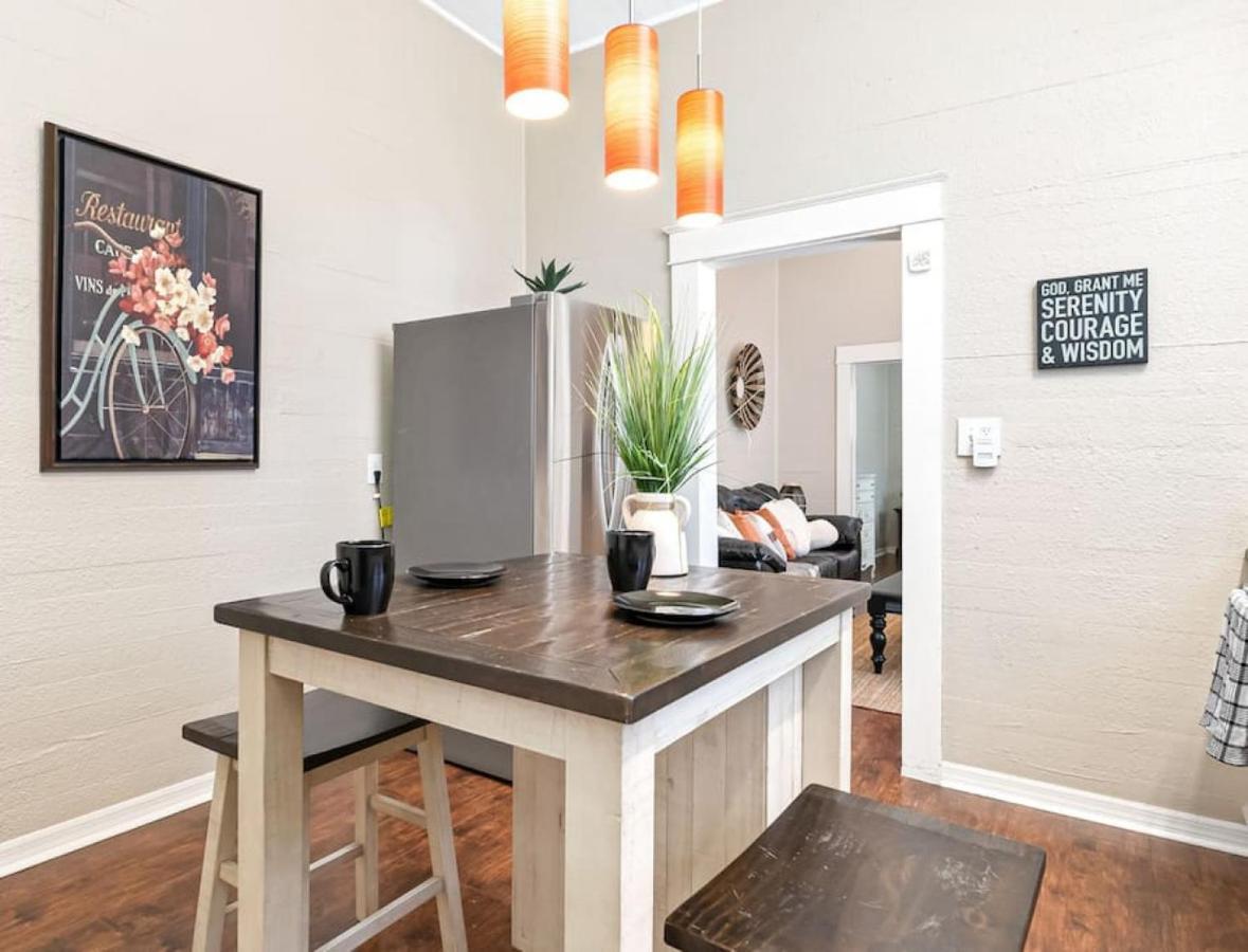 Charming And Historic Bungalow Near All Tampa Buitenkant foto