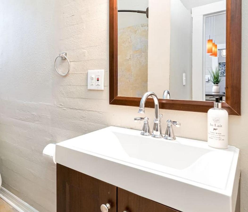Charming And Historic Bungalow Near All Tampa Buitenkant foto