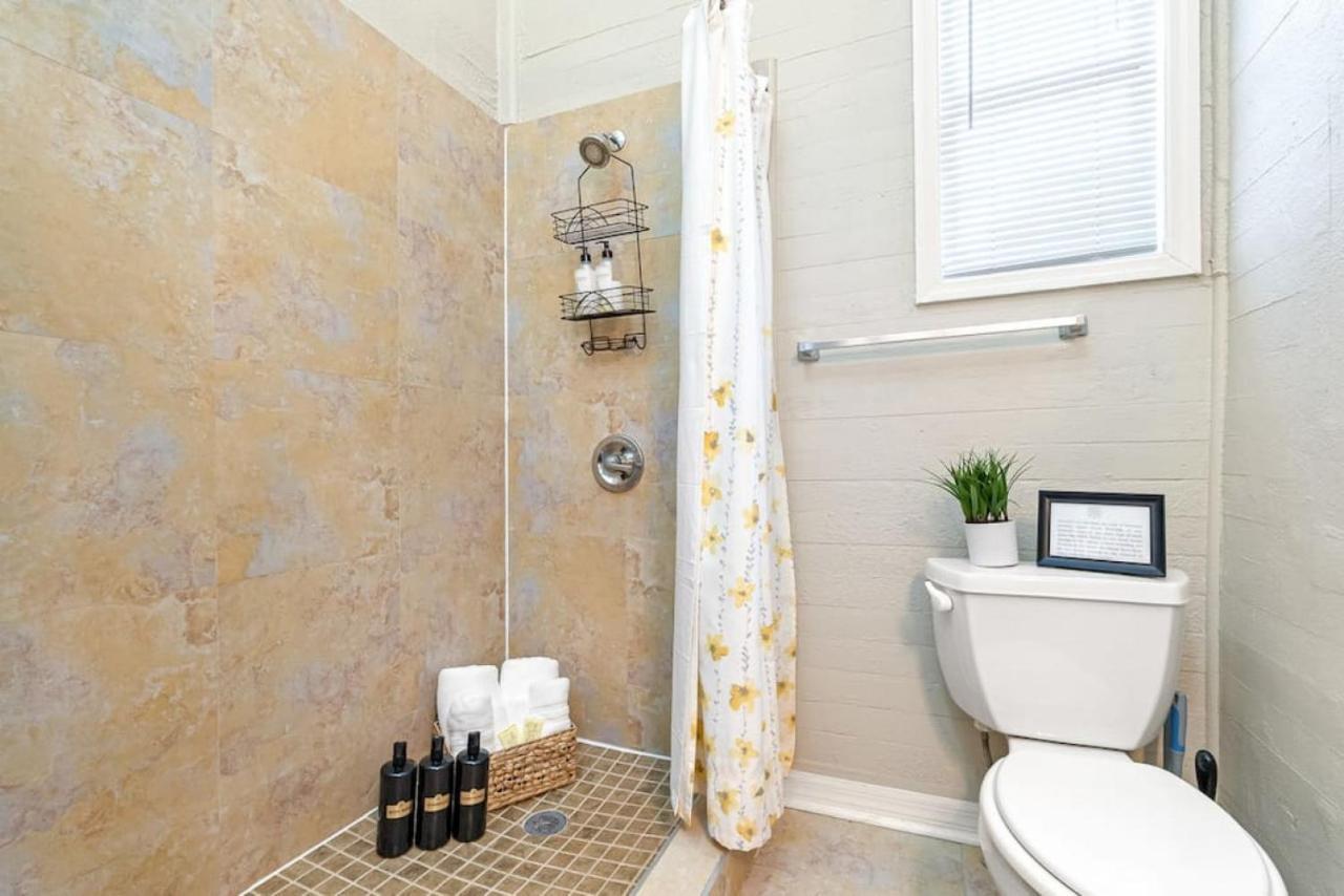 Charming And Historic Bungalow Near All Tampa Buitenkant foto