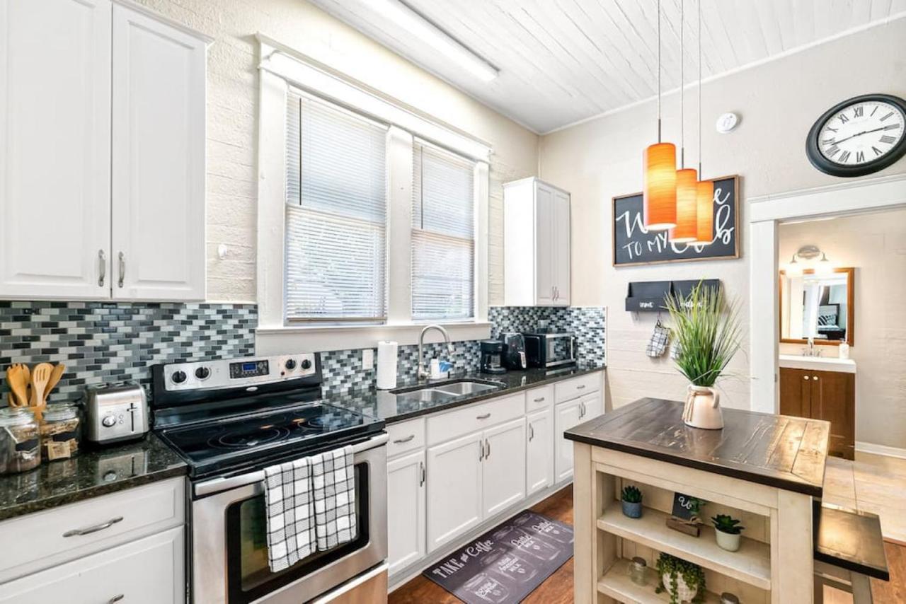 Charming And Historic Bungalow Near All Tampa Buitenkant foto