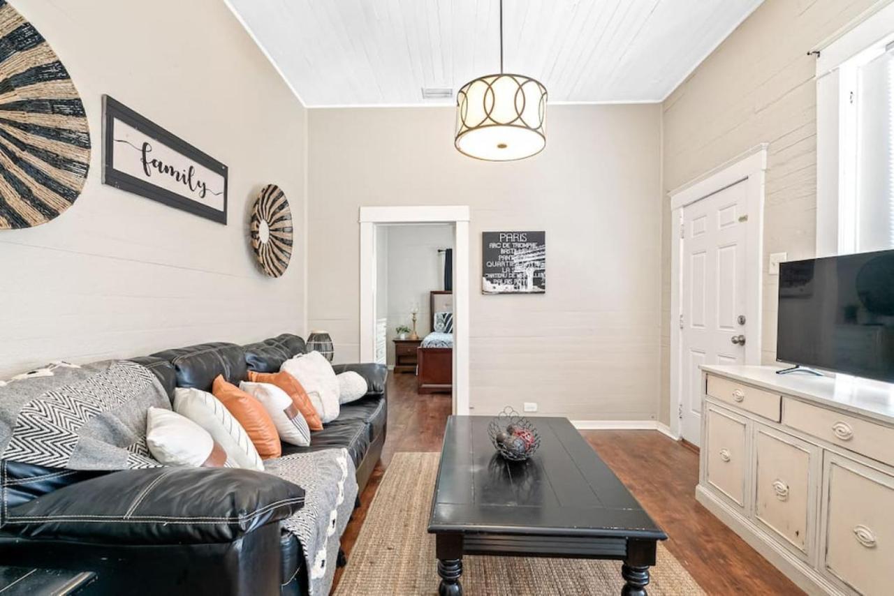 Charming And Historic Bungalow Near All Tampa Buitenkant foto